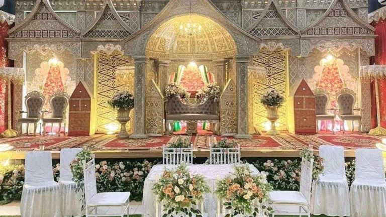 Tamu Tak Diundang ke Pesta Perkawinan